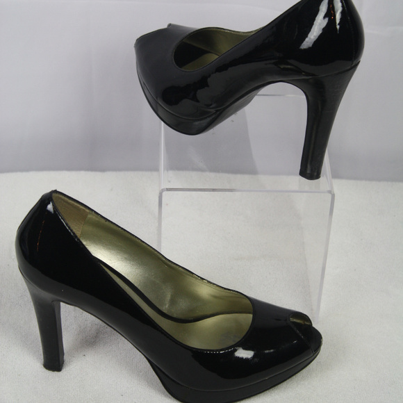 Nine West Patent Leather Peep Toe - Picture 2 of 6